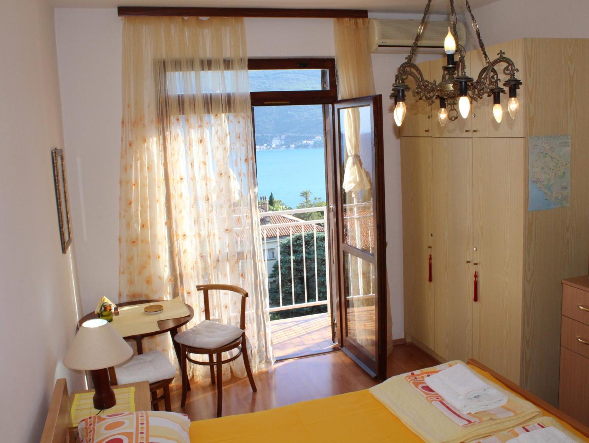 Guest House Tomanovic Herceg Novi Værelse billede